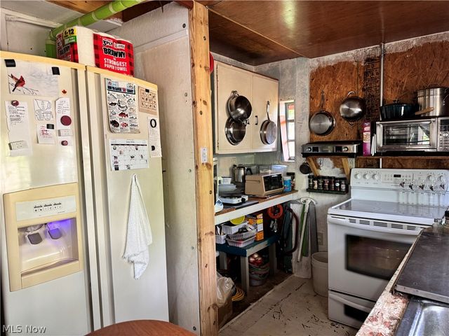4916 Presidential Drive, Geneva On The Lake, OH 44041