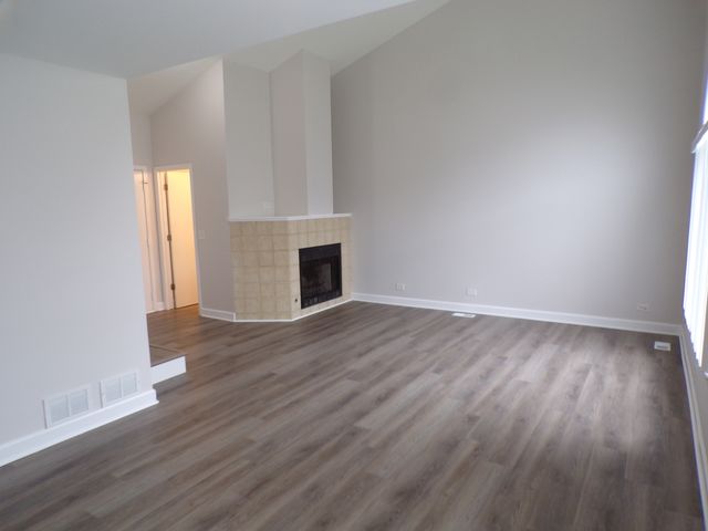 13 Redbud Court, Lake In The Hills, IL 60156
