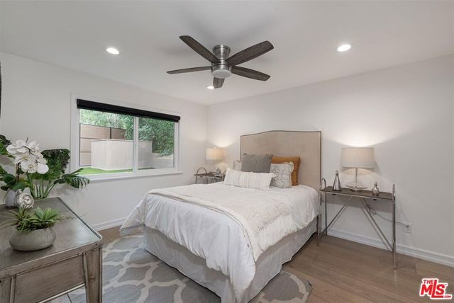 18089 Lake Encino Drive, Encino, CA 91316