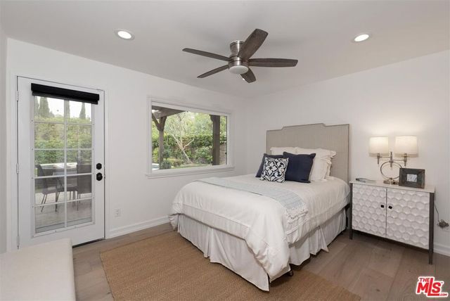 18089 Lake Encino Drive, Encino, CA 91316