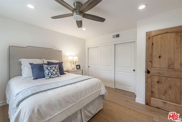 18089 Lake Encino Drive, Encino, CA 91316