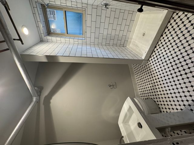 4649 N MANOR Avenue G, Chicago, IL 60625