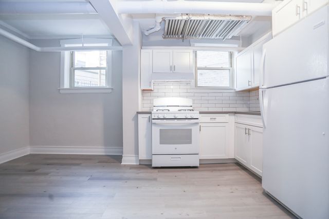 4649 N MANOR Avenue G, Chicago, IL 60625