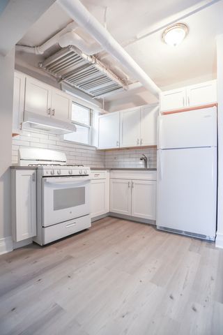 4649 N MANOR Avenue G, Chicago, IL 60625