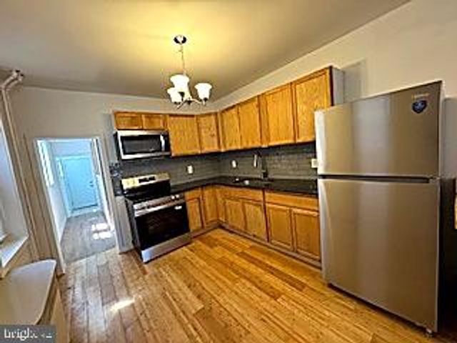 2012 E GLENWOOD AVE, Philadelphia, PA 19124