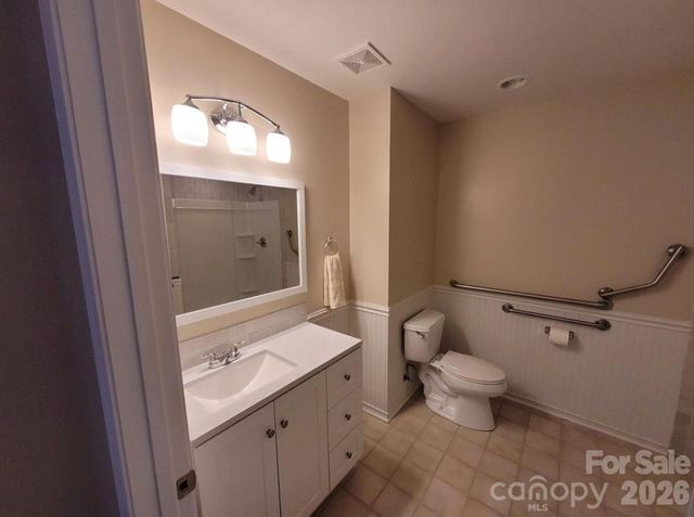 115 Edinburgh Court, Mount Holly, NC 28120