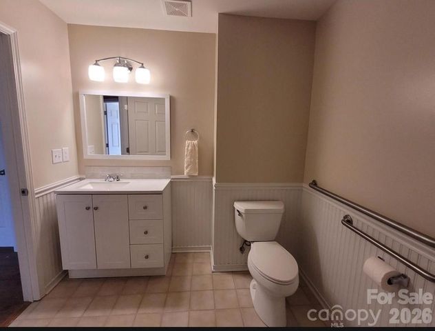 115 Edinburgh Court, Mount Holly, NC 28120