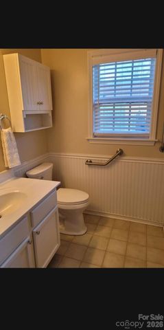 115 Edinburgh Court, Mount Holly, NC 28120