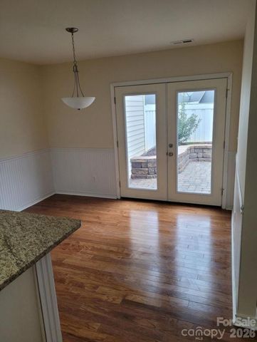 115 Edinburgh Court, Mount Holly, NC 28120
