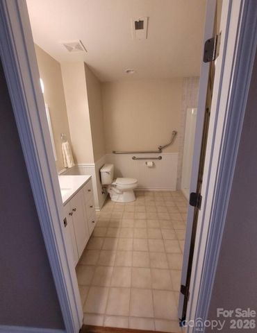 115 Edinburgh Court, Mount Holly, NC 28120