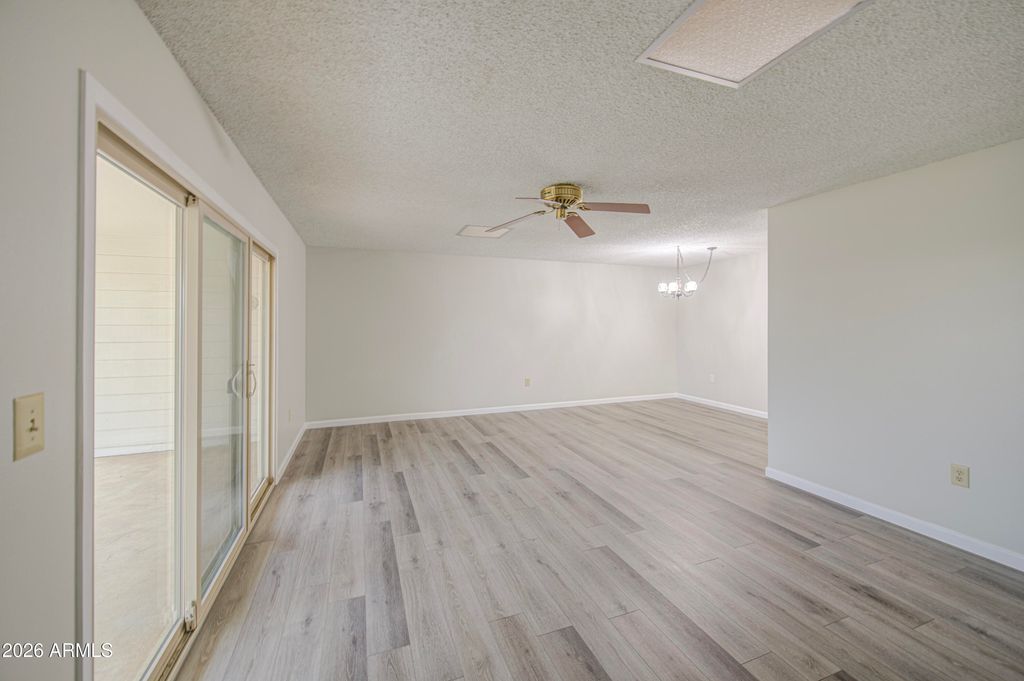 9915 W NEWPORT Drive, Sun City, AZ 85351 — photo 2