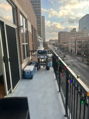 1919 S Michigan Avenue 400, Chicago, IL 60616