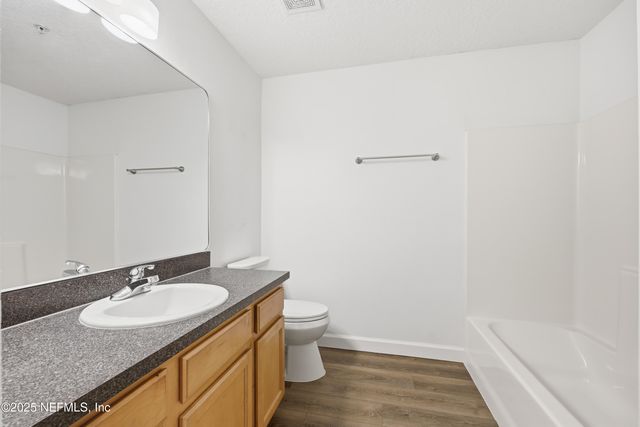 7057 SNOWY CANYON Drive 106, Jacksonville, FL 32256