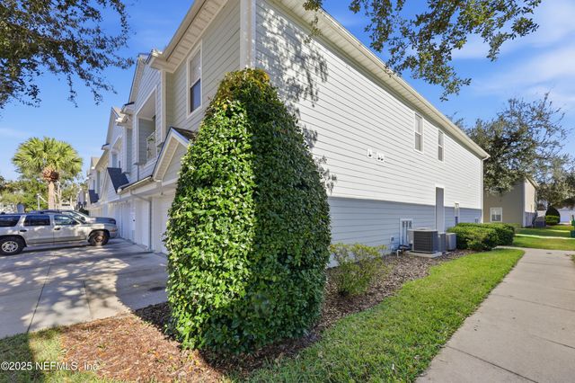 7057 SNOWY CANYON Drive 106, Jacksonville, FL 32256