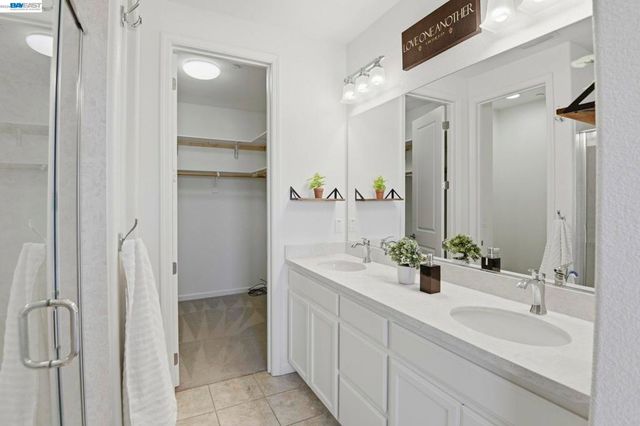 2332 Carbondale Way, Dublin, CA 94568