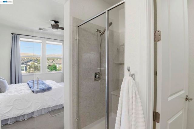 2332 Carbondale Way, Dublin, CA 94568