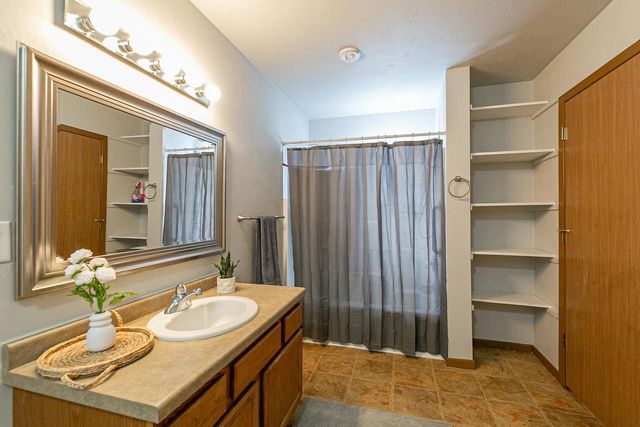 1871 NATURES WAY, Menasha, WI 54952