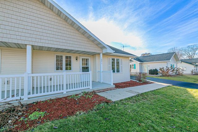 1871 NATURES WAY, Menasha, WI 54952