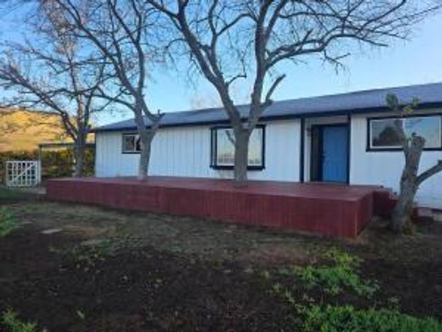 30536 George Smith Road, Yokuts Valley, CA 93675