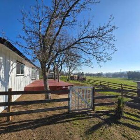 30536 George Smith Road, Yokuts Valley, CA 93675