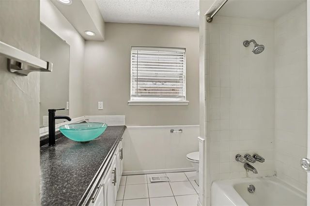 2340 SW 90th Street, Oklahoma City, OK 73159