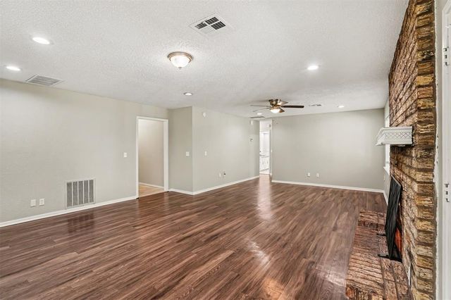 2340 SW 90th Street, Oklahoma City, OK 73159