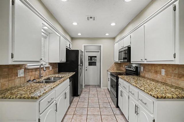 2340 SW 90th Street, Oklahoma City, OK 73159