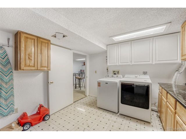 3177 S Mobile Way, Aurora, CO 80013