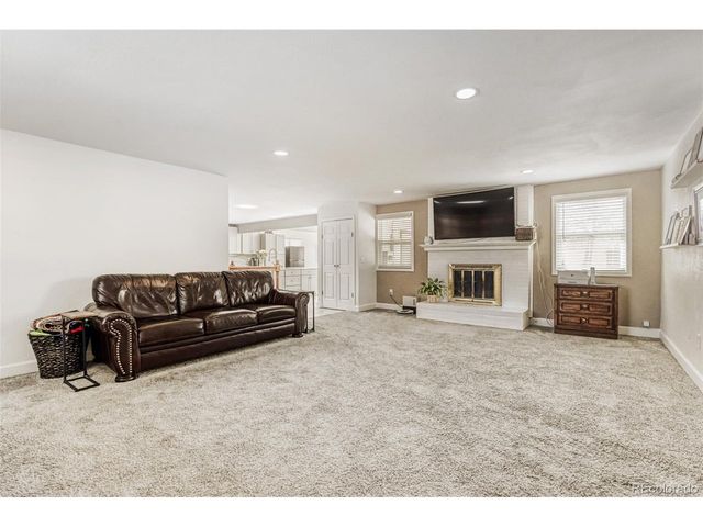 3177 S Mobile Way, Aurora, CO 80013