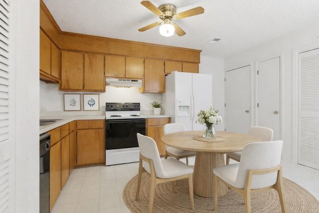 1071 Marsh Court Lane, Mount Pleasant, SC 29464