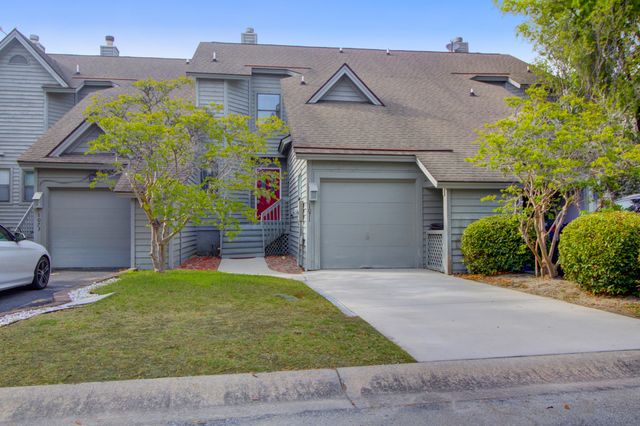 1071 Marsh Court Lane, Mount Pleasant, SC 29464