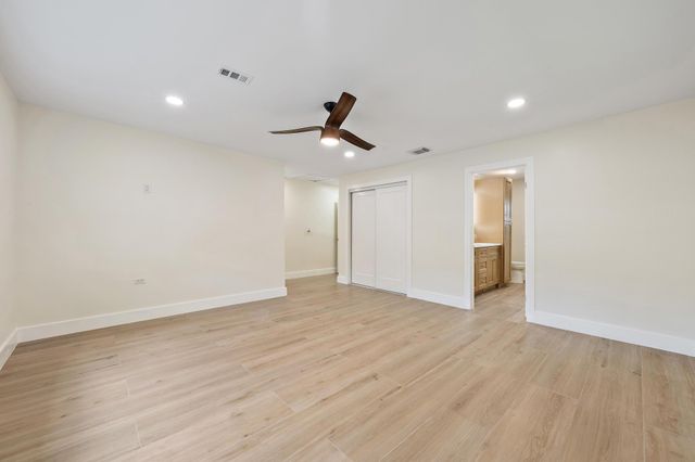 117 SE 22nd Avenue, Boynton Beach, FL 33435