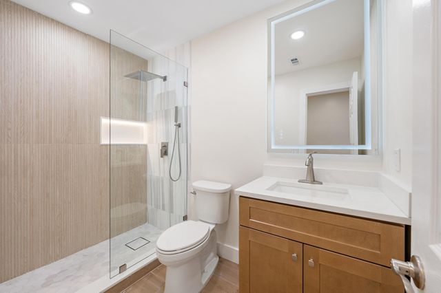 117 SE 22nd Avenue, Boynton Beach, FL 33435