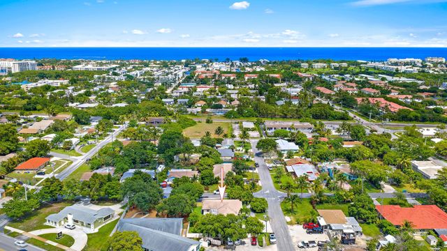 117 SE 22nd Avenue, Boynton Beach, FL 33435
