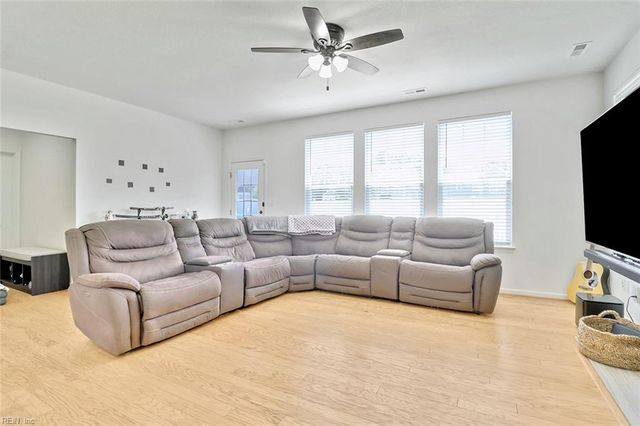 103 Cloverleaf DR, Suffolk, VA 23434