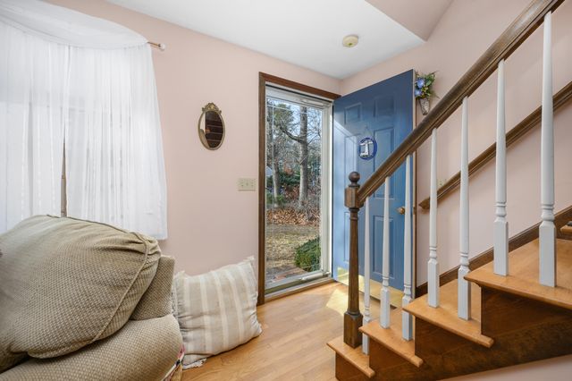 20 Bray Farm Road S, Yarmouth Port, MA 02675