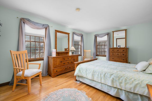 20 Bray Farm Road S, Yarmouth Port, MA 02675