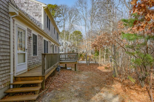 20 Bray Farm Road S, Yarmouth Port, MA 02675