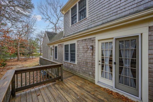 20 Bray Farm Road S, Yarmouth Port, MA 02675