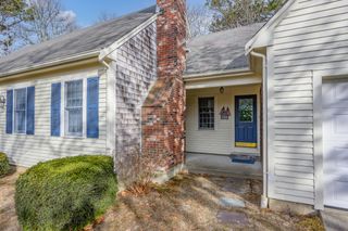 20 Bray Farm Road S, Yarmouth Port, MA 02675