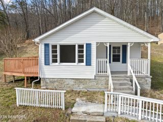1501 Cherry Bottom Rd, Caryville, TN 37714