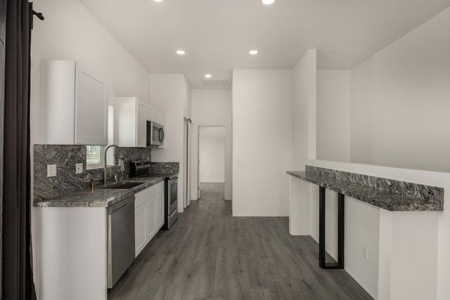 1933 E Monroe Street 2, Phoenix, AZ 85034