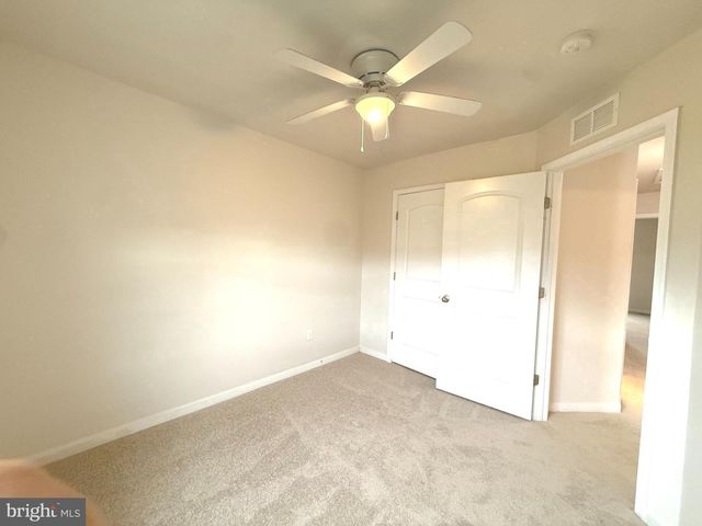 189 MAGELLAN DR, Martinsburg, WV 25404