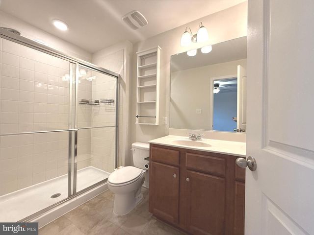 189 MAGELLAN DR, Martinsburg, WV 25404