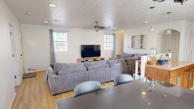 1808 William Street SE, Albuquerque, NM 87102