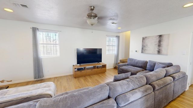 1808 William Street SE, Albuquerque, NM 87102