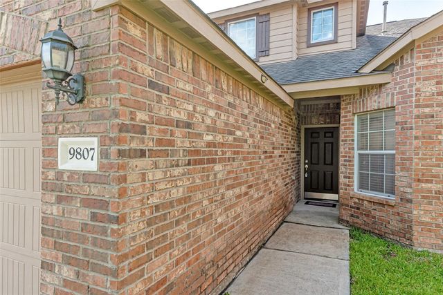 9807 Opal Rock Drive, Rosharon, TX 77583