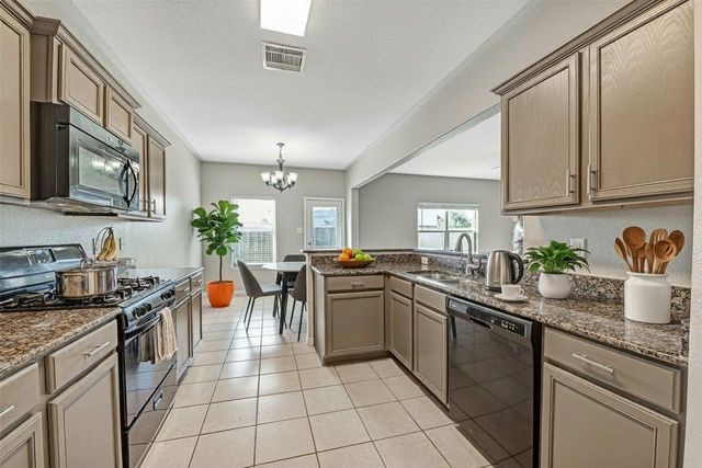 9807 Opal Rock Drive, Rosharon, TX 77583