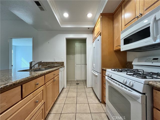 2567 Plaza Del Amo 108, Torrance, CA 90503