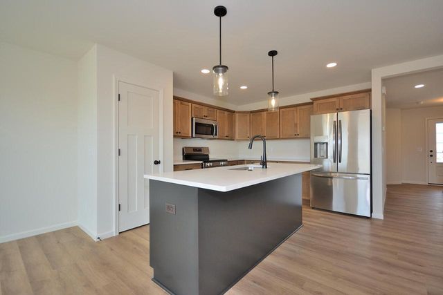 1057 Elderberry ROAD, Oconomowoc, WI 53066